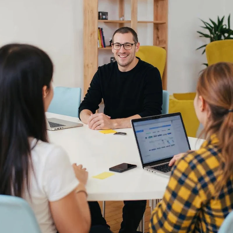 Palm Consulting team member at work
